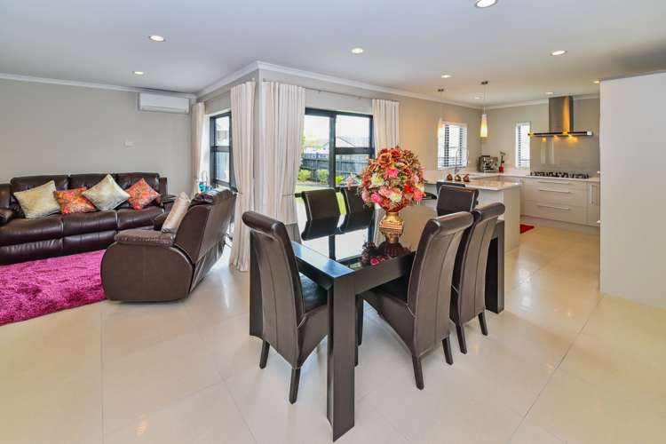 14 Scotsmoor Drive Wattle Downs_10