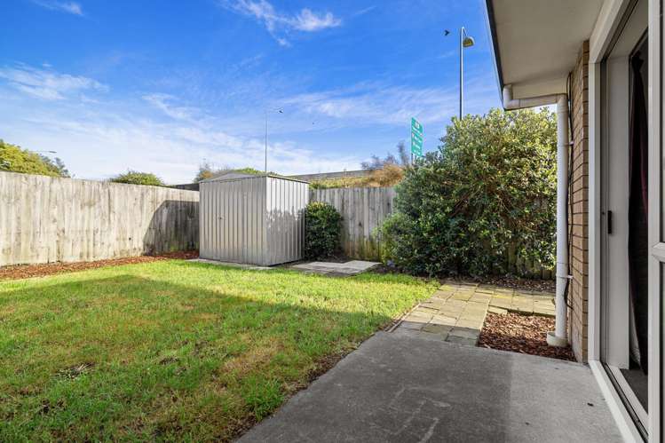 2/17 Cardigan Bay Place Addington_16