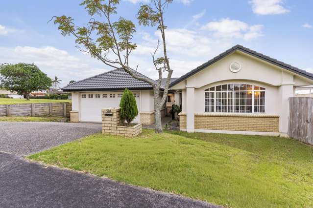 Sun-Soaked Sophistication in Golflands