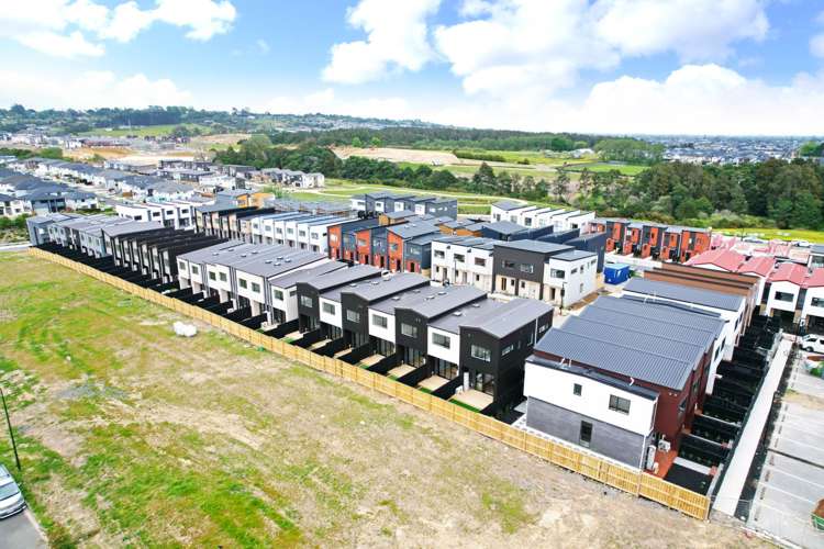 27 Kiato Lane Flat Bush_20