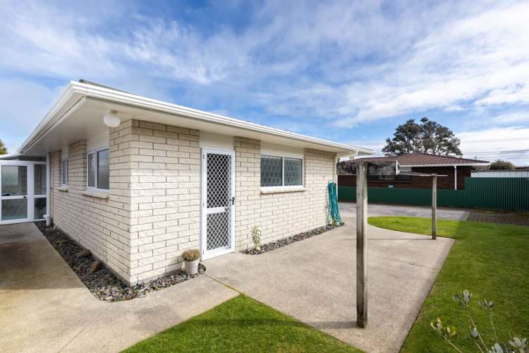 2/17 Whiteley Street Moturoa_7