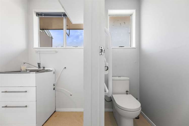 1/15 Chipping Lane Redwood_16