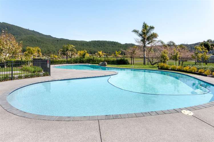 68 Pinehurst Drive Pauanui_15