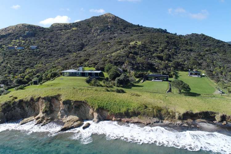 75 Greenside Road, Medlands Beach Great Barrier Island_16