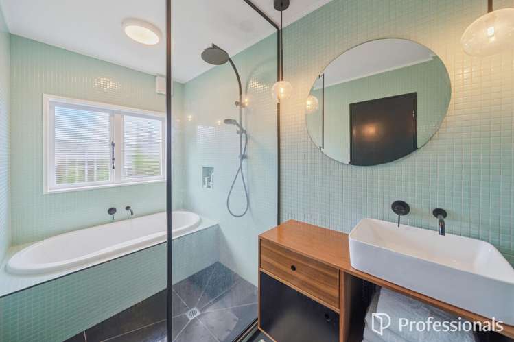 7 Titiro Moana Road_2