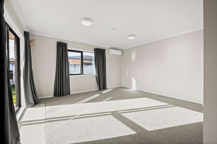 10f Yorkshire Road Silverdale_6