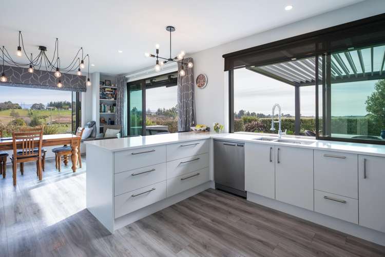 6 Karamu Lane Redwood Valley_3