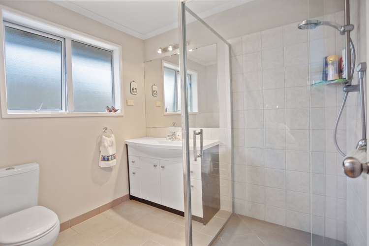 2 Mccall Avenue Pauanui_10