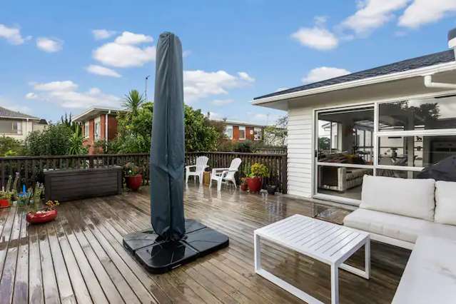 2/15 Kiteroa Rd Rothesay Bay_3