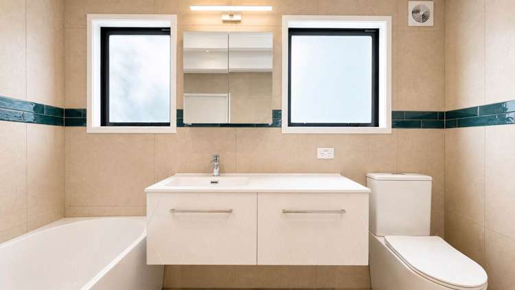 38 Thorburn Avenue Red Beach_9
