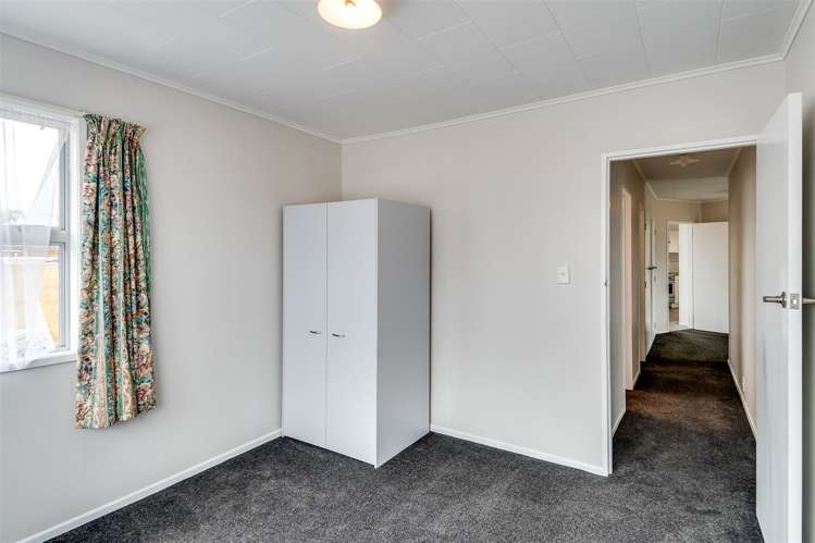 130 Portsmouth Road Flaxmere_10