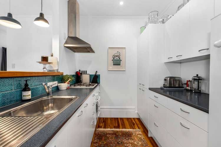 194 Onepu Road Lyall Bay_11