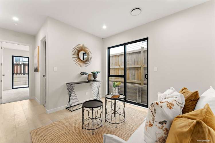 78 Joshua Carder Drive Hobsonville_16