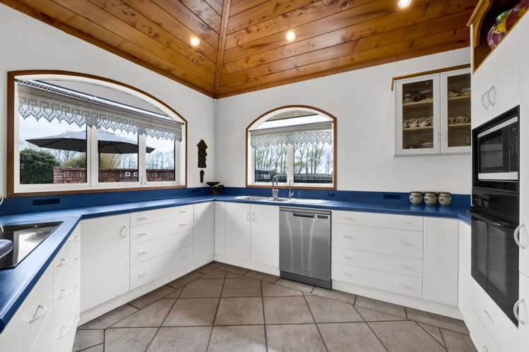 211 Tawhiti Road Hawera_11