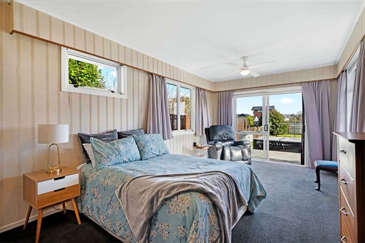 4 Rixon Place Te Atatu Peninsula_18