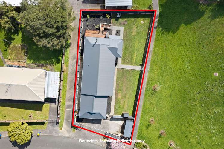 26 Maywood Crescent Glen Eden_25