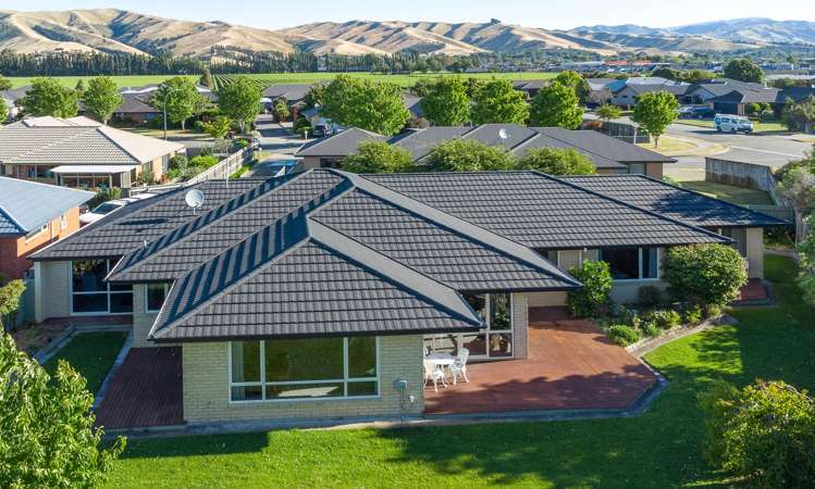 3 Avening Close Blenheim Central_35