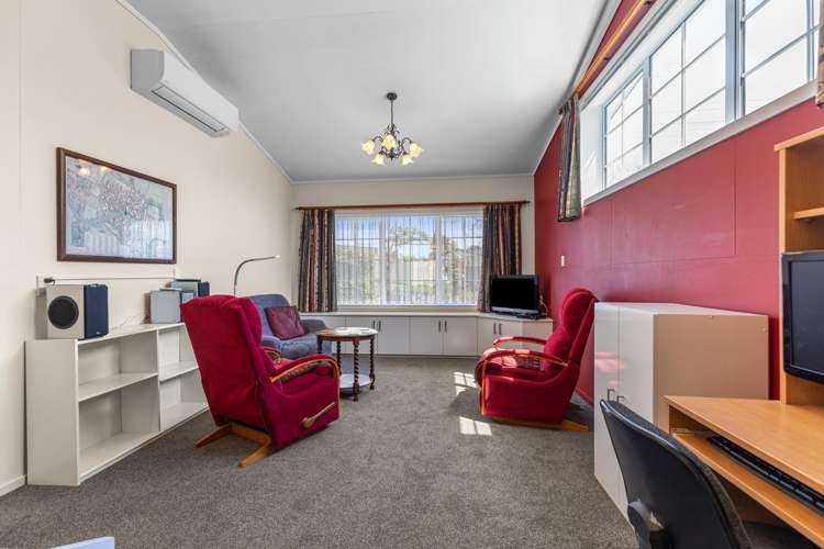 1 Matua Road Matua_9