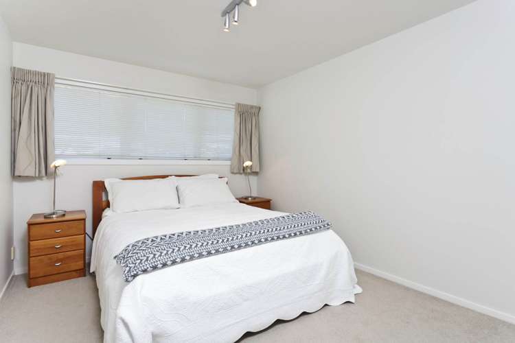 6/64 Milford Road Milford_9