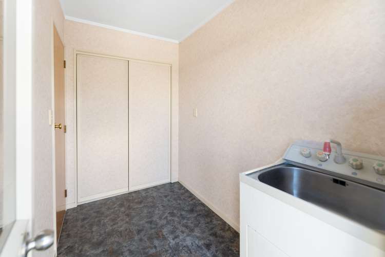 38 Masefield Street Stoke_21