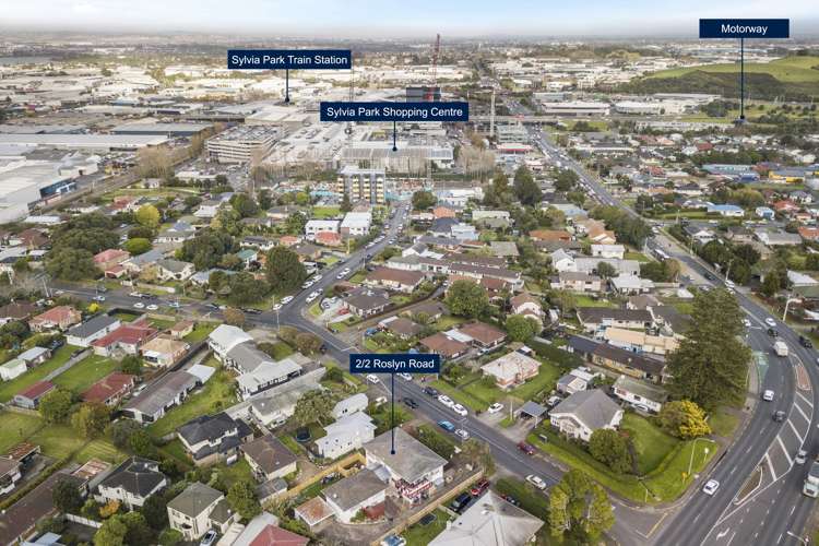 2/2 Roslyn Road Mount Wellington_11