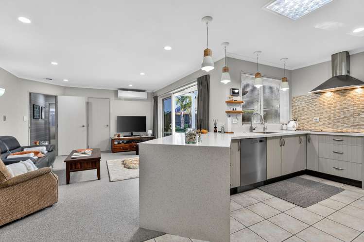 21 Merlin Close Huntington_6