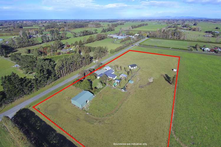 295 Plaskett Road Fernside_25