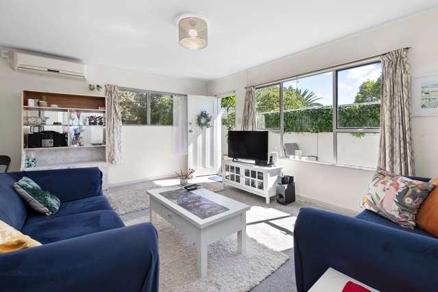 2/54 Finch Street Morningside_3