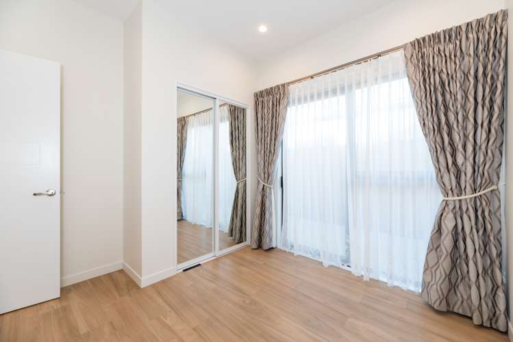 1 Meredith Street Blockhouse Bay_16