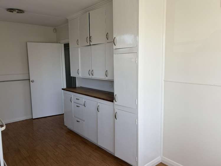 12 Rawlings Street 2738_7