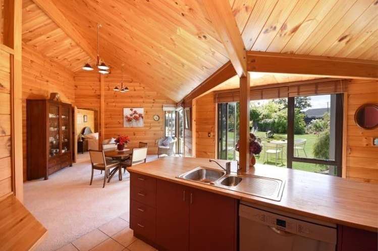 12 Johnson Street Milton_13