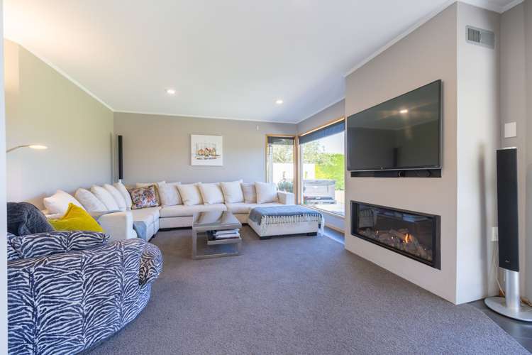 73 Sandy Brown Road Te Anau_10