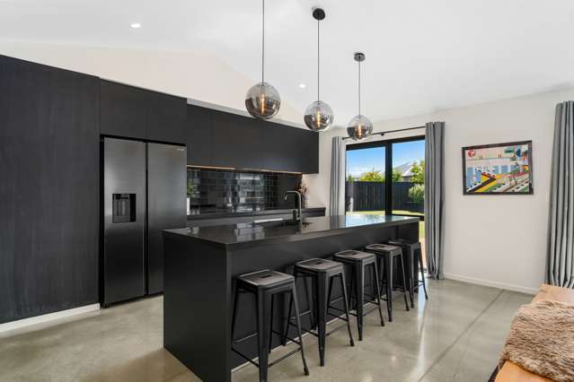 5 Tahi Street Albert Town_2
