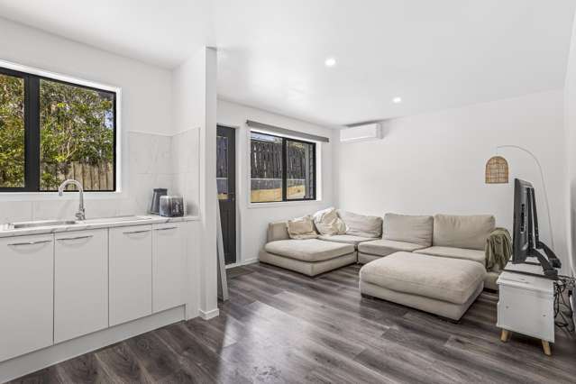 61A Gledstane Road Stanmore Bay_3