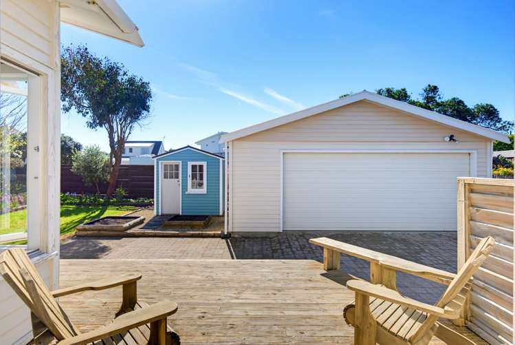 6 Adrian Grove Waikanae Beach_23