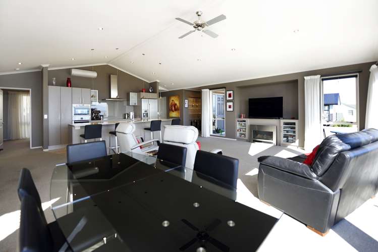 6 Berkshire Place Stoke_7