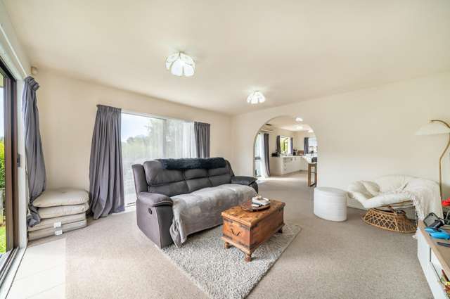 2/12 Raukawa Street Stokes Valley_1