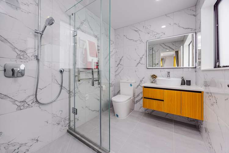 7 Hariata Street Flat Bush_17