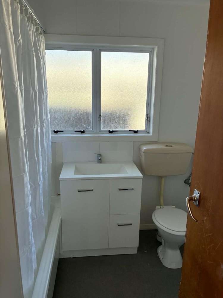  44 Manuka Street Ōtaki Beach_6