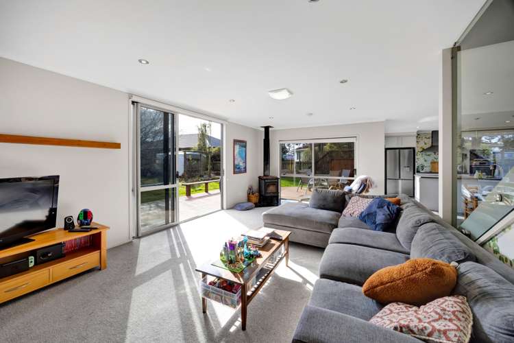 17 Elizabeth Grove_5