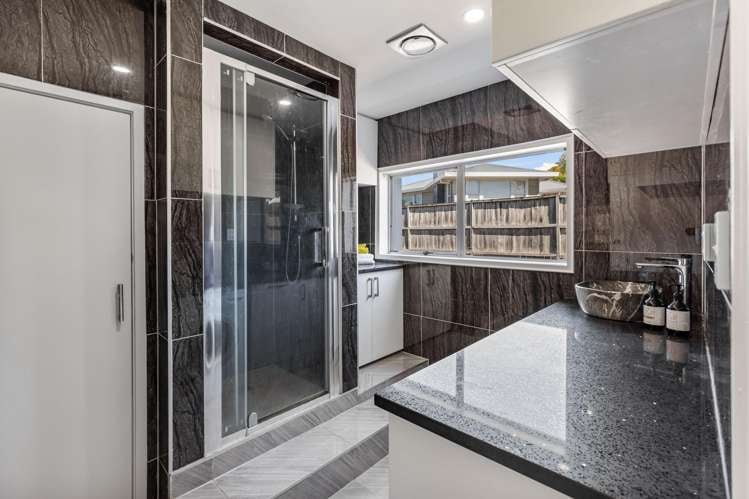 1/100 Titirangi Road New Lynn_26