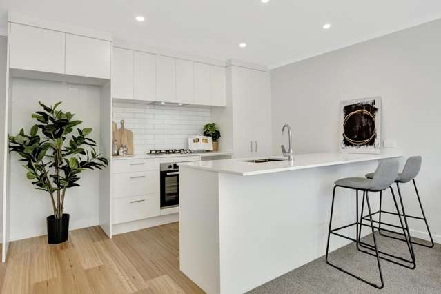 2/290 Dixon Road Fitzroy_1