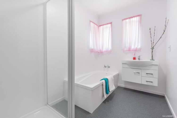 2/38 Takapu Street Henderson_8