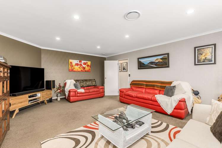 41 Clearwater Terrace Brown Owl_7