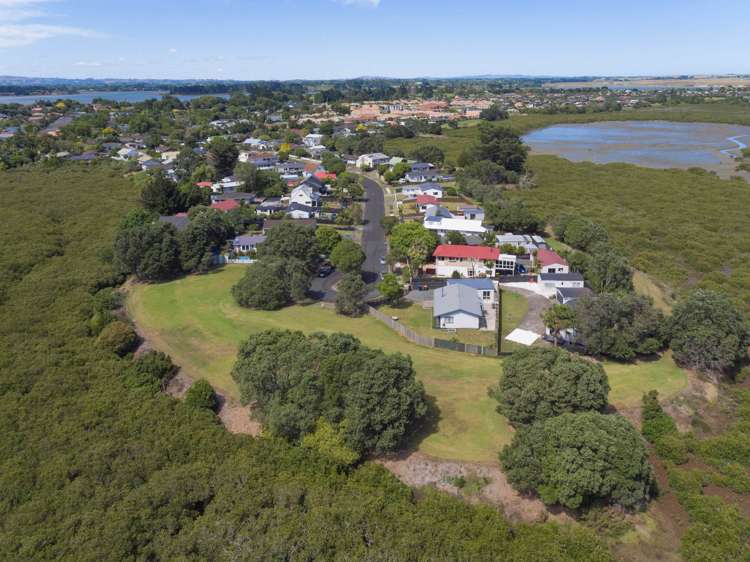 38 Seaward Place Wattle Downs_22