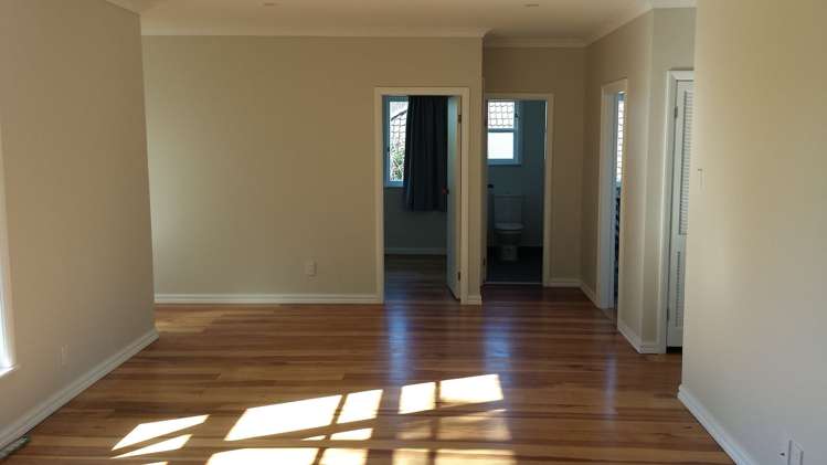 64A Titirangi Road New Lynn_4