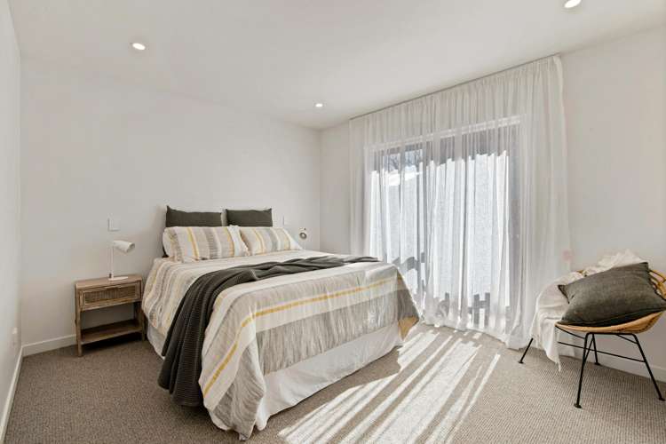 2/1 Omana Road Milford_14