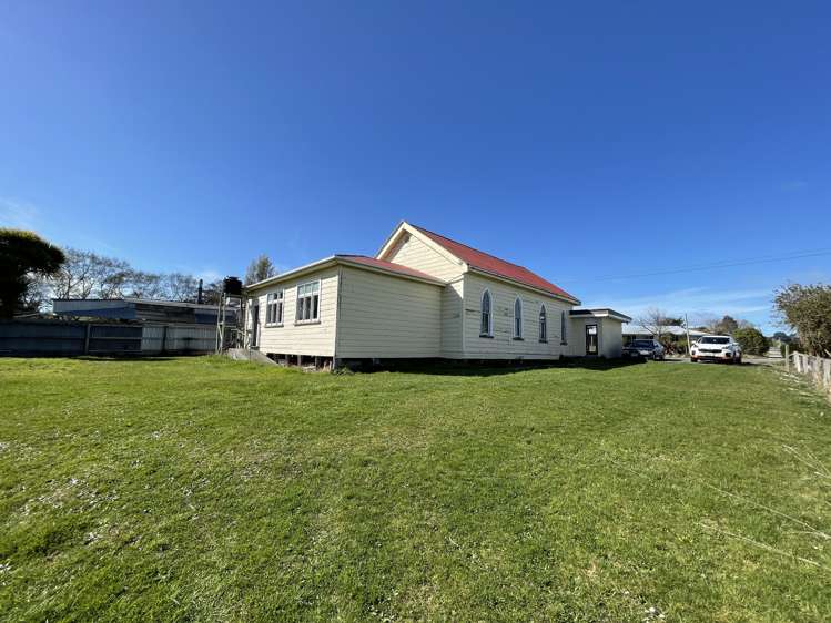 35 Main Road Owaka_20