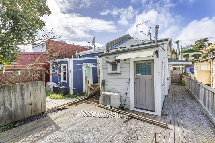 520 Adelaide Road_2