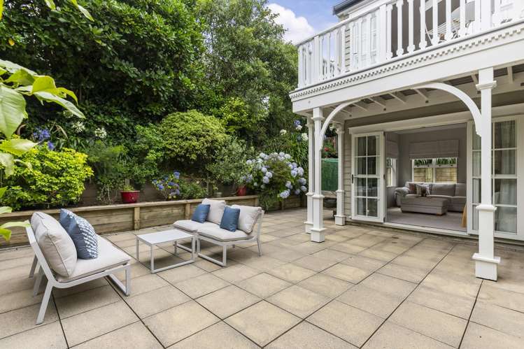 15A Aplin Terrace Ngaio_12